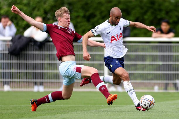 布克又在自我安慰：繼續投籃我的努力總會有回報.